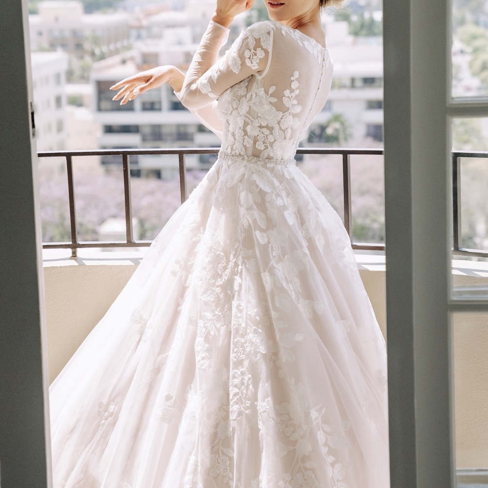 Gorgeous wedding dress